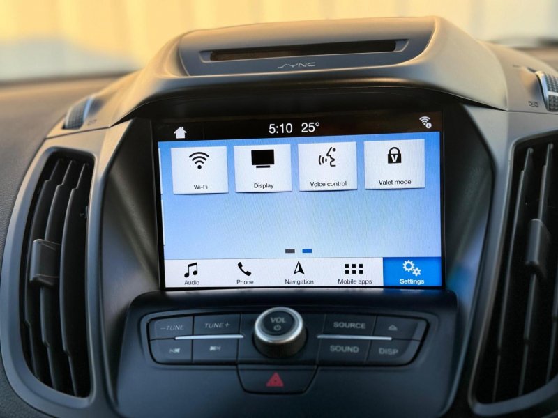 FORD KUGA