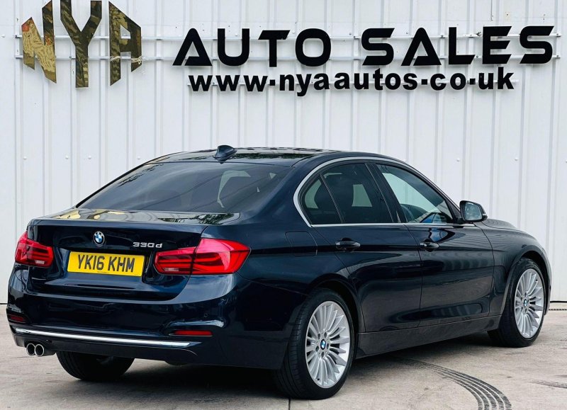 BMW 3 SERIES