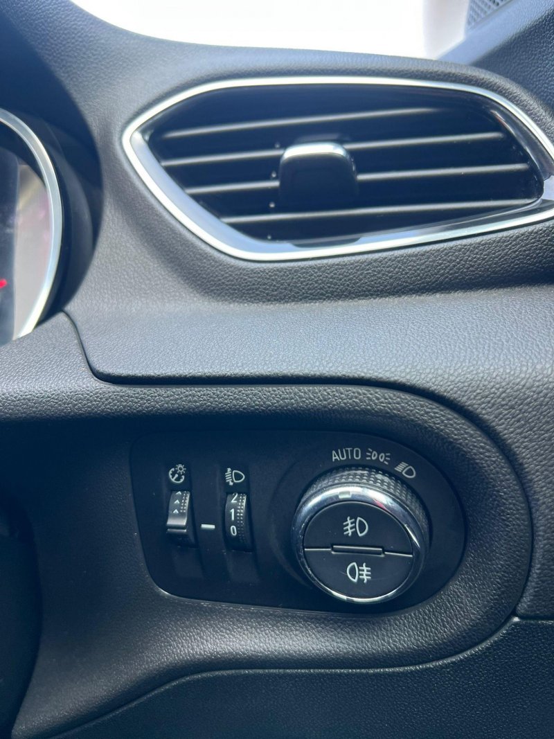 VAUXHALL GRANDLAND X