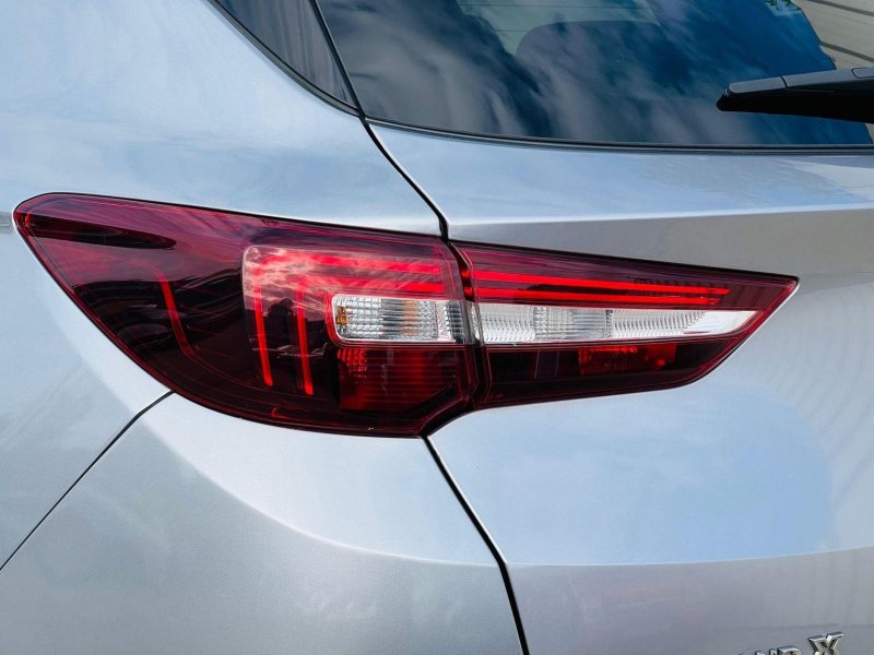 VAUXHALL GRANDLAND X