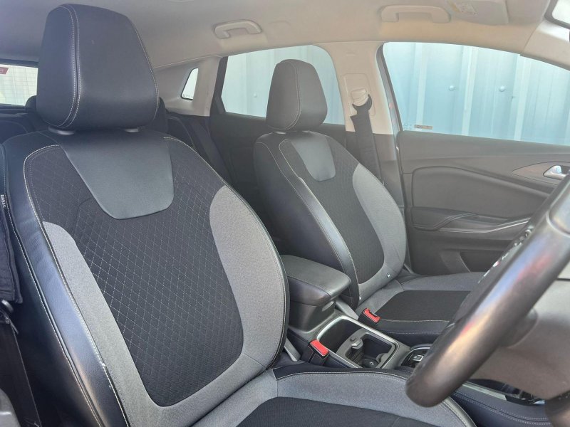 VAUXHALL GRANDLAND X