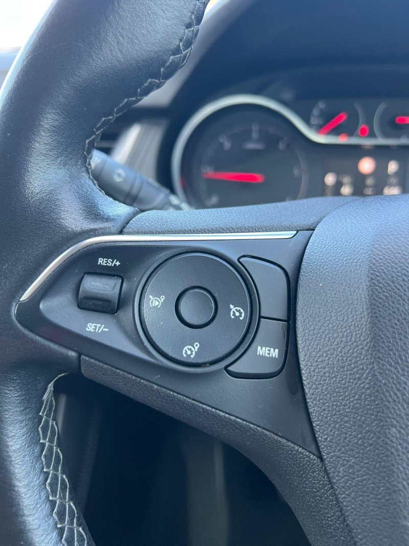 VAUXHALL GRANDLAND X