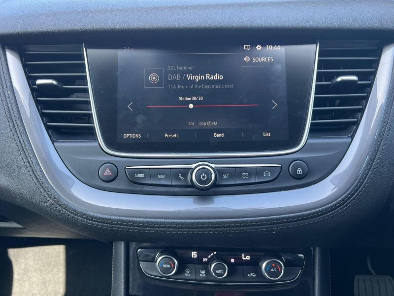 VAUXHALL GRANDLAND X