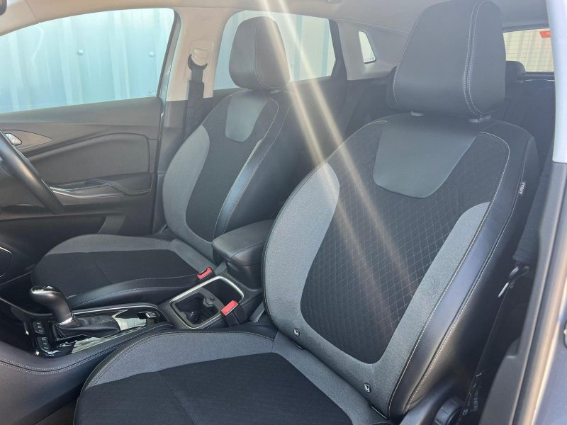 VAUXHALL GRANDLAND X