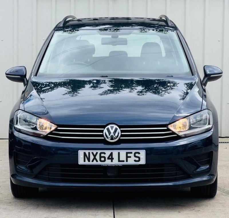 VOLKSWAGEN GOLF SV