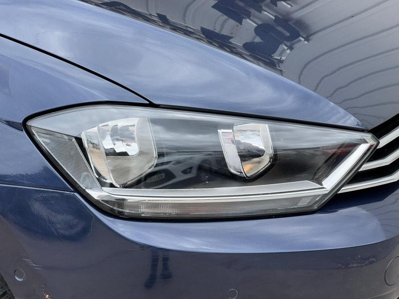 VOLKSWAGEN GOLF SV