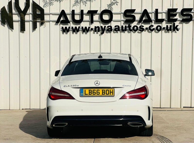 MERCEDES-BENZ CLA