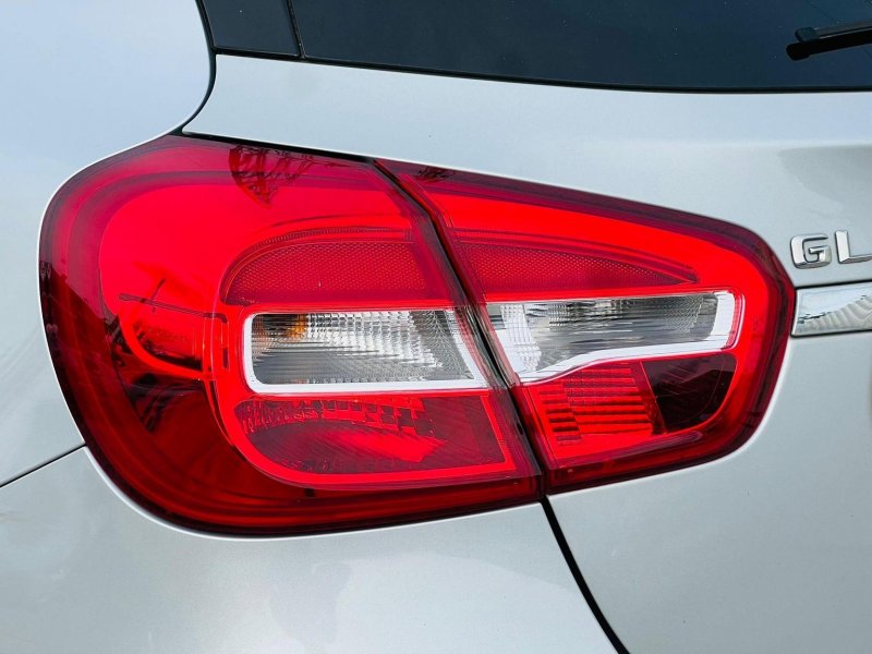 MERCEDES-BENZ GLA CLASS