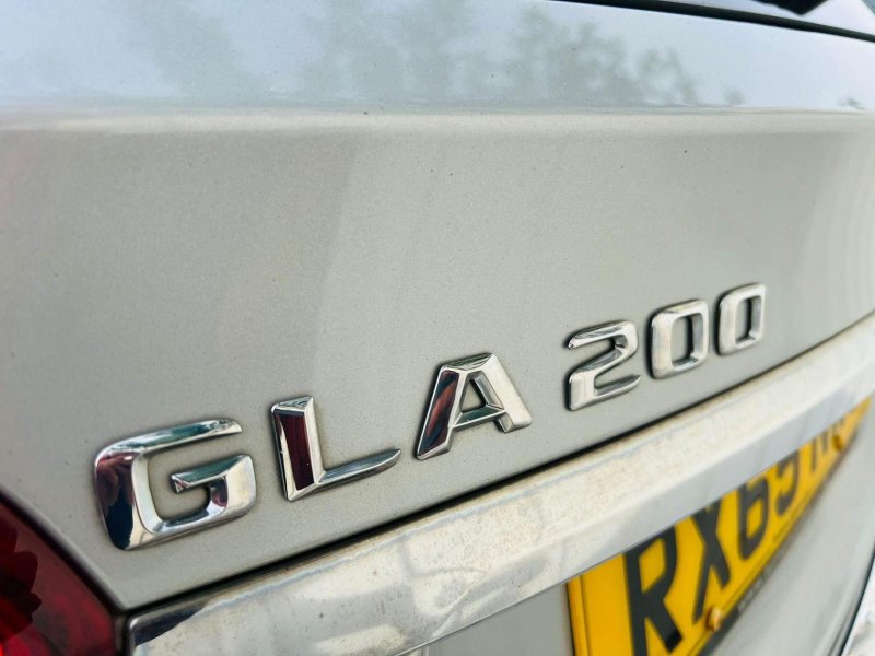MERCEDES-BENZ GLA CLASS