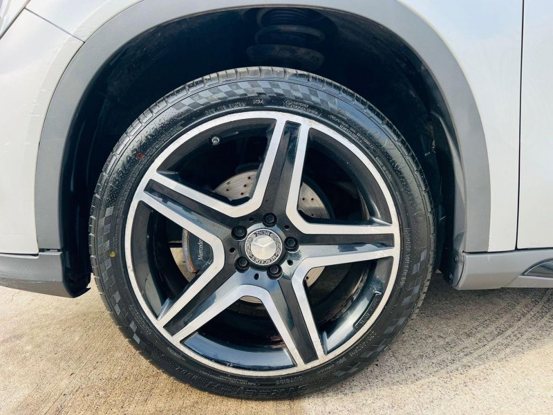 MERCEDES-BENZ GLA CLASS