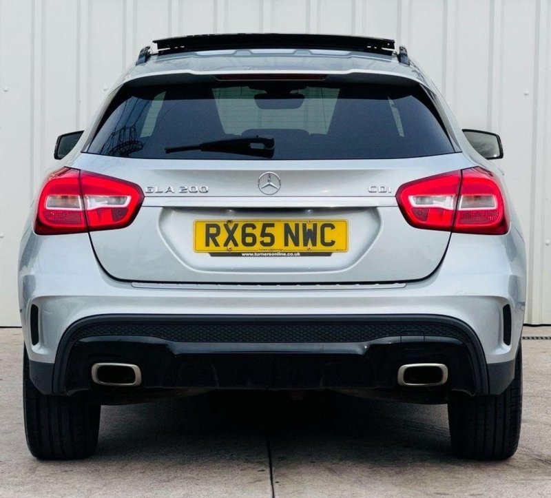 MERCEDES-BENZ GLA CLASS