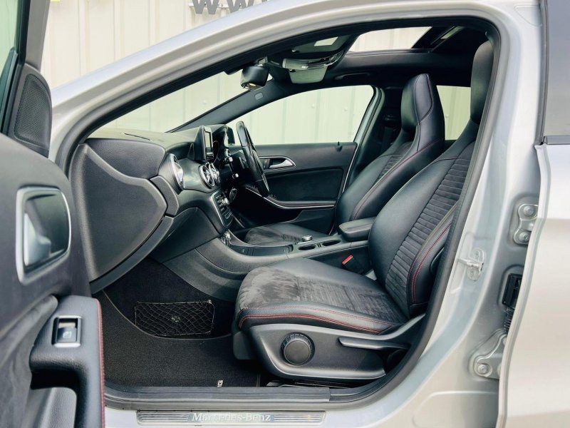 MERCEDES-BENZ GLA CLASS