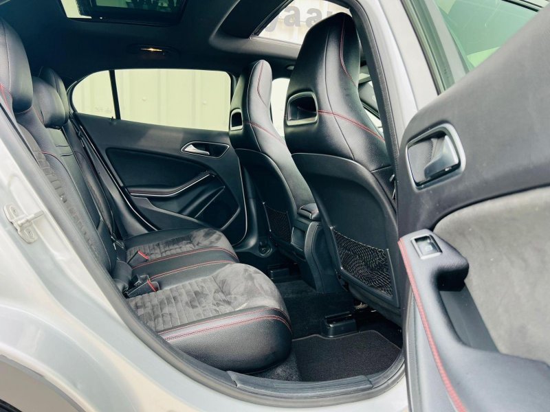MERCEDES-BENZ GLA CLASS