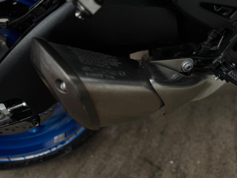 SUZUKI GSX-S1000