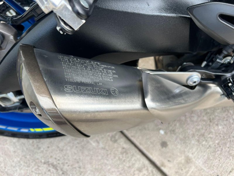 SUZUKI GSX-S1000